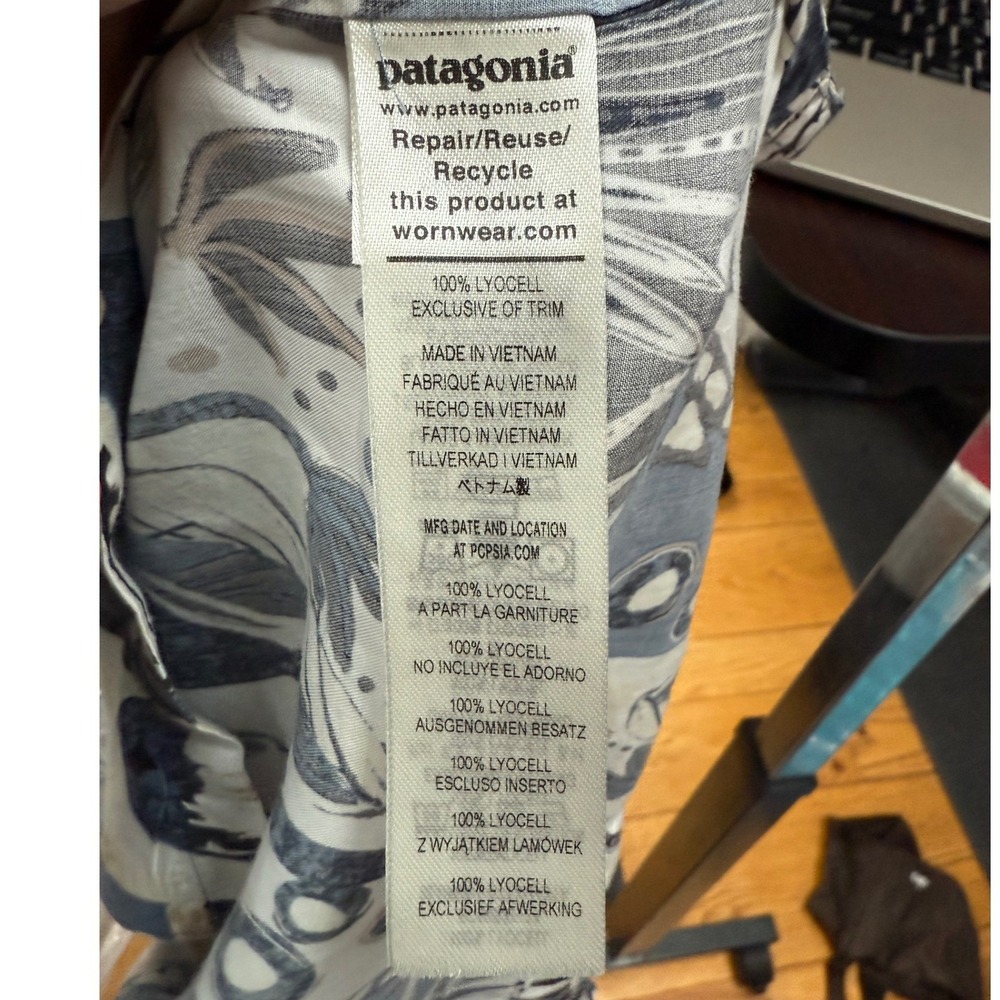 Patagonia Pataloha Lyocell‎ Hawaiian Aloha Shirt Abstract Print Men's XL 52552 - Picture 8 of 10